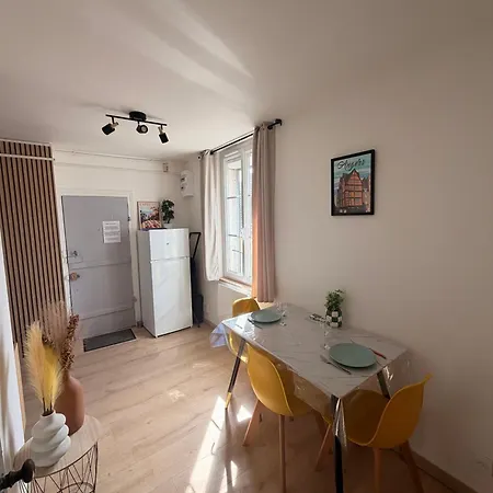 Sejour Lumineux & Calme En Plein Coeur D'angers 앙제